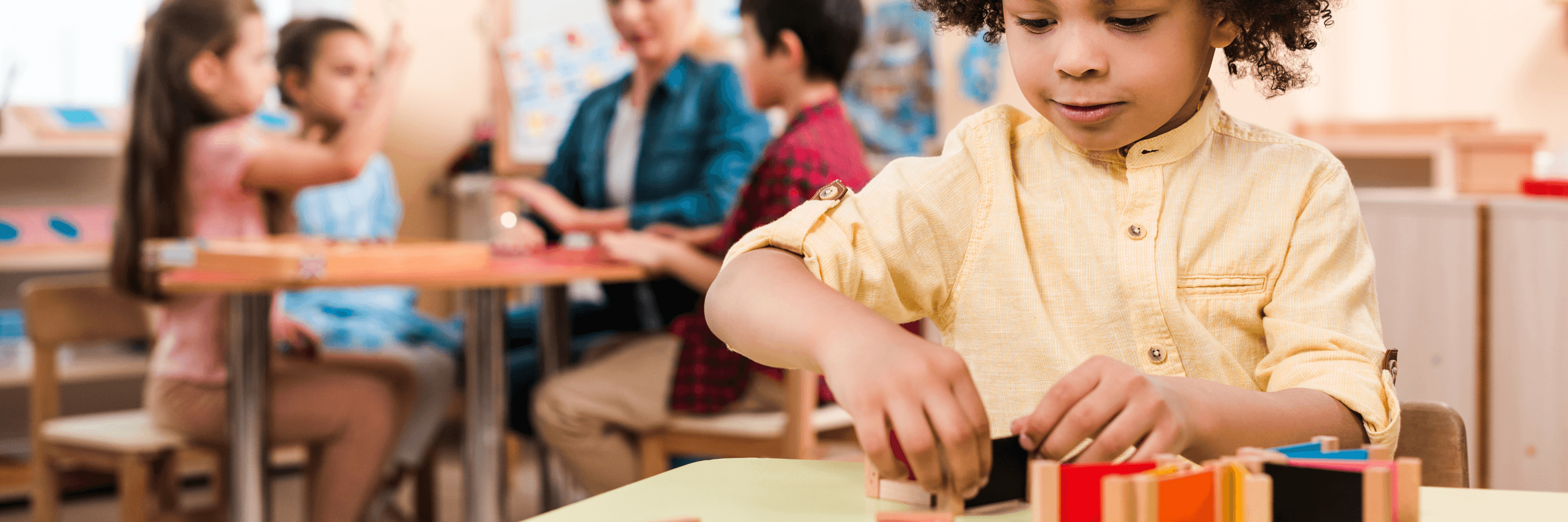 Montessori vs Traditional Education: Decoding the Ideal Learning Path for Your Child